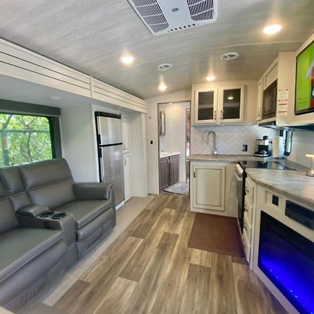 Luxury Riverside Rv Hotel Dania Beach Exterior foto